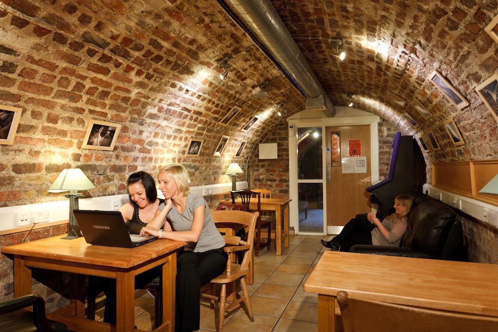 Isaacs Hostel ดับลิน ภายนอก รูปภาพ